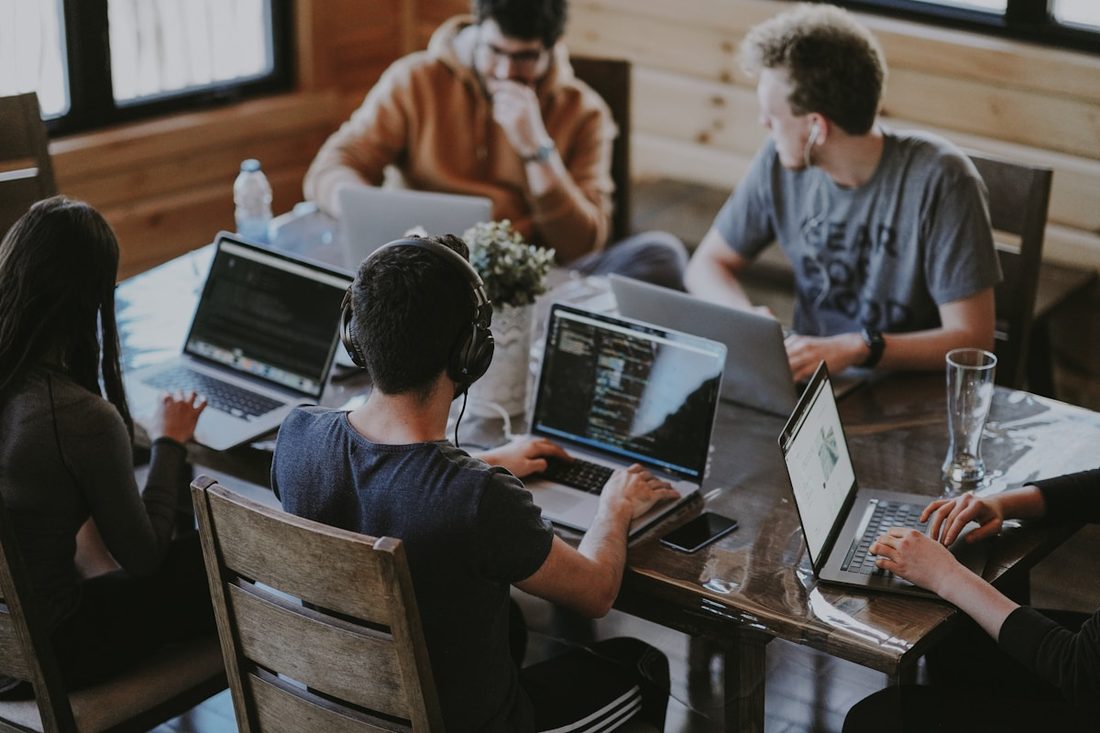 乐玩lewin体育APP · 个人码头（界面示意）